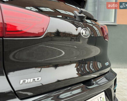 Черный Киа Niro, объемом двигателя 0 л и пробегом 132 тыс. км за 18699 $, фото 22 на Automoto.ua