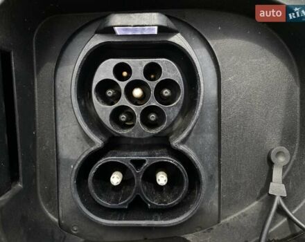 Черный Киа Niro, объемом двигателя 0 л и пробегом 107 тыс. км за 21400 $, фото 24 на Automoto.ua