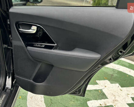 Чорний Кіа Niro, об'ємом двигуна 0 л та пробігом 110 тис. км за 19500 $, фото 66 на Automoto.ua