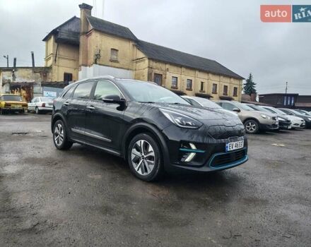 Чорний Кіа Niro, об'ємом двигуна 0 л та пробігом 146 тис. км за 18900 $, фото 3 на Automoto.ua