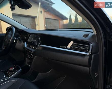 Чорний Кіа Niro, об'ємом двигуна 0 л та пробігом 69 тис. км за 21500 $, фото 39 на Automoto.ua