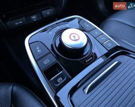 Черный Киа Niro, объемом двигателя 0 л и пробегом 93 тыс. км за 22700 $, фото 8 на Automoto.ua