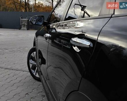 Чорний Кіа Niro, об'ємом двигуна 0 л та пробігом 115 тис. км за 20700 $, фото 6 на Automoto.ua