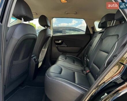 Черный Киа Niro, объемом двигателя 0 л и пробегом 69 тыс. км за 22200 $, фото 72 на Automoto.ua