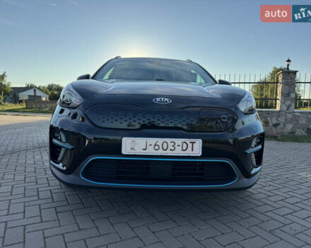 Чорний Кіа Niro, об'ємом двигуна 0 л та пробігом 91 тис. км за 18800 $, фото 3 на Automoto.ua