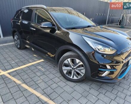 Чорний Кіа Niro, об'ємом двигуна 0 л та пробігом 46 тис. км за 17000 $, фото 22 на Automoto.ua