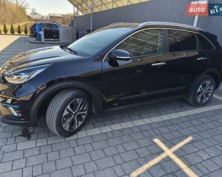 Чорний Кіа Niro, об'ємом двигуна 0 л та пробігом 46 тис. км за 17000 $, фото 33 на Automoto.ua