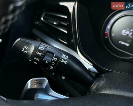 Черный Киа Niro, объемом двигателя 0 л и пробегом 80 тыс. км за 23400 $, фото 35 на Automoto.ua