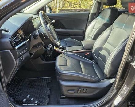 Киа Niro 2020 в Радомышле на Automoto.ua Черный Киа Niro, объемом двигателя 0 л и пробегом 139 тыс. км за 19600 $, фото 9 на Automoto.ua