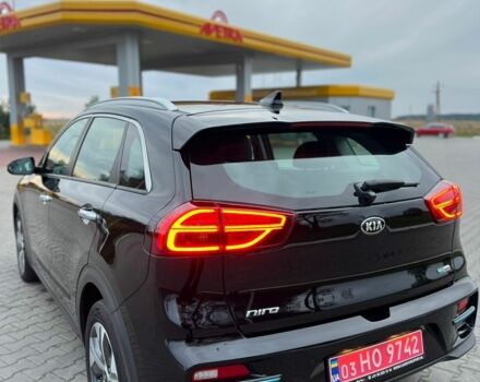Черный Киа Niro, объемом двигателя 0 л и пробегом 106 тыс. км за 17900 $, фото 11 на Automoto.ua