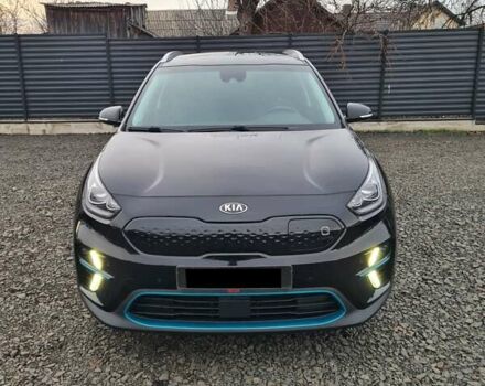 Черный Киа Niro, объемом двигателя 0 л и пробегом 114 тыс. км за 19999 $, фото 1 на Automoto.ua