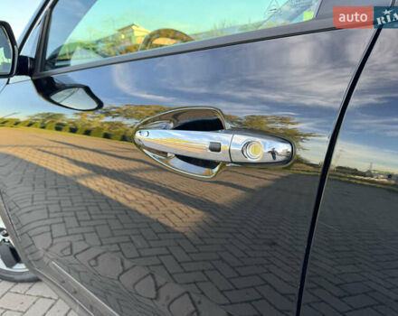 Чорний Кіа Niro, об'ємом двигуна 0 л та пробігом 91 тис. км за 18800 $, фото 11 на Automoto.ua