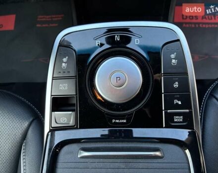 Черный Киа Niro, объемом двигателя 0 л и пробегом 105 тыс. км за 20500 $, фото 69 на Automoto.ua