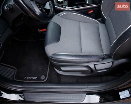 Киа Niro 2020 в Бердичеве на Automoto.ua Черный Киа Niro, объемом двигателя 0 л и пробегом 152 тыс. км за 16450 $, фото 50 на Automoto.ua