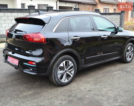 Чорний Кіа Niro, об'ємом двигуна 0 л та пробігом 169 тис. км за 18450 $, фото 13 на Automoto.ua
