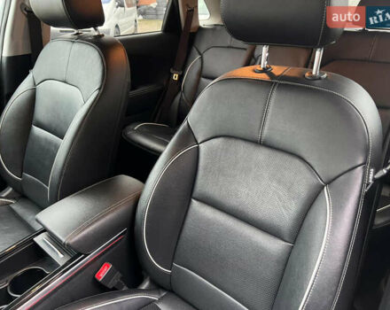 Черный Киа Niro, объемом двигателя 0 л и пробегом 140 тыс. км за 21500 $, фото 12 на Automoto.ua