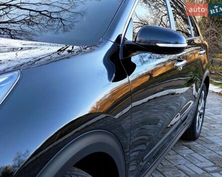 Черный Киа Niro, объемом двигателя 0 л и пробегом 115 тыс. км за 19999 $, фото 4 на Automoto.ua