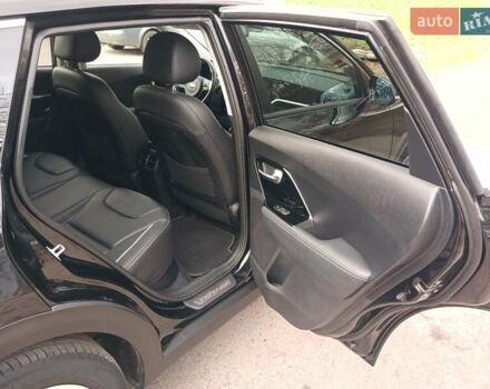 Черный Киа Niro, объемом двигателя 0 л и пробегом 125 тыс. км за 19300 $, фото 19 на Automoto.ua