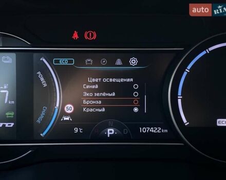 Чорний Кіа Niro, об'ємом двигуна 0 л та пробігом 107 тис. км за 22400 $, фото 42 на Automoto.ua