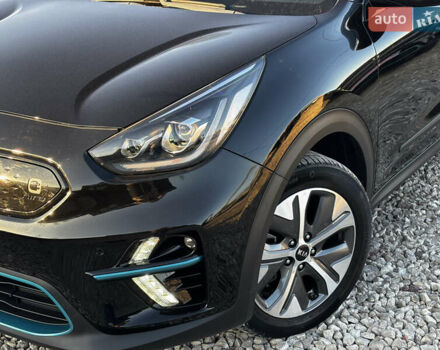 Черный Киа Niro, объемом двигателя 0 л и пробегом 112 тыс. км за 19999 $, фото 8 на Automoto.ua