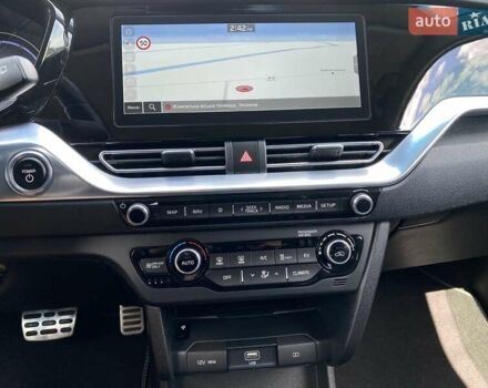 Киа Niro 2020 в Львове на Automoto.ua Черный Киа Niro, объемом двигателя 0 л и пробегом 70 тыс. км за 22500 $, фото 47 на Automoto.ua