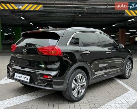 Чорний Кіа Niro, об'ємом двигуна 0 л та пробігом 89 тис. км за 22990 $, фото 6 на Automoto.ua