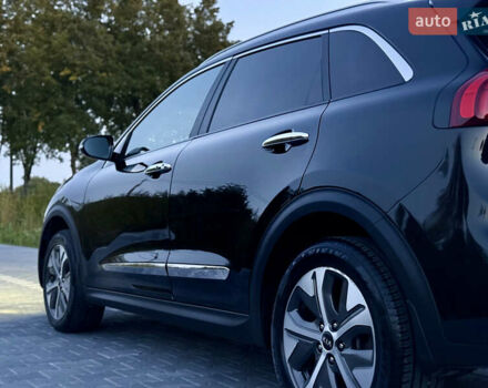 Черный Киа Niro, объемом двигателя 0 л и пробегом 165 тыс. км за 16999 $, фото 32 на Automoto.ua
