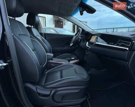 Черный Киа Niro, объемом двигателя 0 л и пробегом 35 тыс. км за 23400 $, фото 93 на Automoto.ua