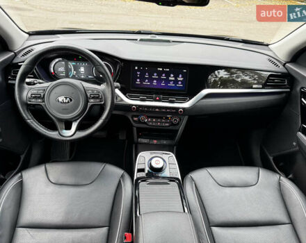 Черный Киа Niro, объемом двигателя 0 л и пробегом 78 тыс. км за 21700 $, фото 49 на Automoto.ua
