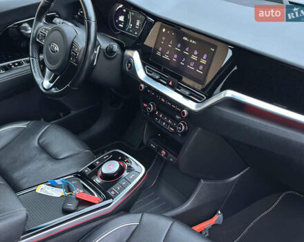 Черный Киа Niro, объемом двигателя 0 л и пробегом 135 тыс. км за 18650 $, фото 26 на Automoto.ua