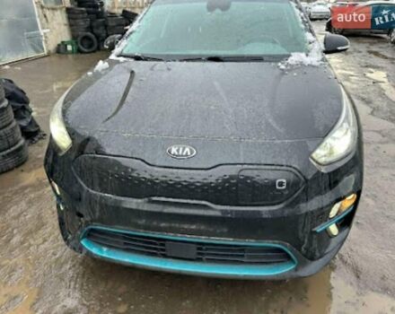 Чорний Кіа Niro, об'ємом двигуна 0 л та пробігом 143 тис. км за 17800 $, фото 1 на Automoto.ua
