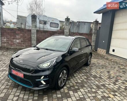Чорний Кіа Niro, об'ємом двигуна 0 л та пробігом 104 тис. км за 20923 $, фото 4 на Automoto.ua