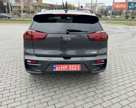 Чорний Кіа Niro, об'ємом двигуна 0 л та пробігом 146 тис. км за 17100 $, фото 1 на Automoto.ua