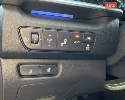 Чорний Кіа Niro, об'ємом двигуна 0 л та пробігом 69 тис. км за 21500 $, фото 31 на Automoto.ua