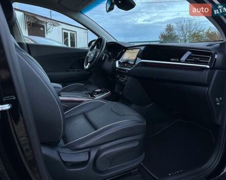 Чорний Кіа Niro, об'ємом двигуна 0 л та пробігом 35 тис. км за 24400 $, фото 92 на Automoto.ua