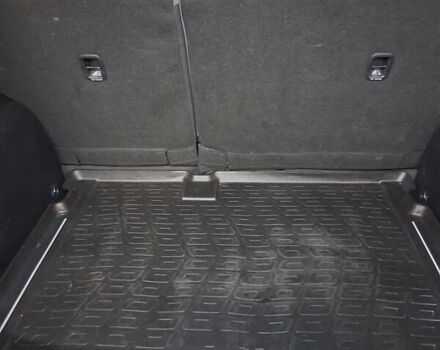 Чорний Кіа Niro, об'ємом двигуна 0 л та пробігом 143 тис. км за 17800 $, фото 19 на Automoto.ua