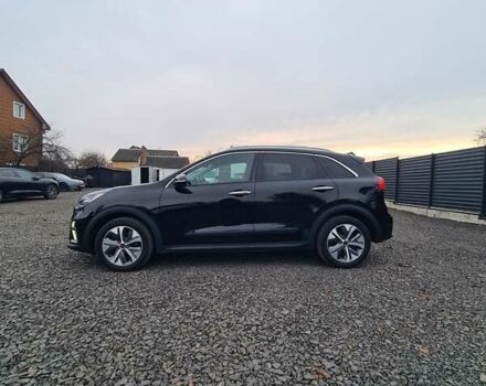 Черный Киа Niro, объемом двигателя 0 л и пробегом 114 тыс. км за 19999 $, фото 7 на Automoto.ua