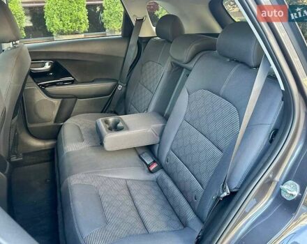 Черный Киа Niro, объемом двигателя 1.58 л и пробегом 67 тыс. км за 23800 $, фото 10 на Automoto.ua