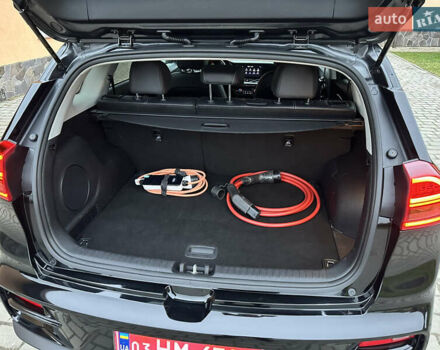 Черный Киа Niro, объемом двигателя 0 л и пробегом 135 тыс. км за 18650 $, фото 20 на Automoto.ua