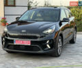 Чорний Кіа Niro, об'ємом двигуна 0 л та пробігом 65 тис. км за 16499 $, фото 10 на Automoto.ua