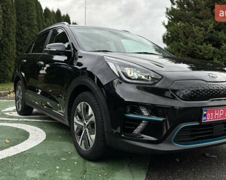 Чорний Кіа Niro, об'ємом двигуна 0 л та пробігом 110 тис. км за 19500 $, фото 12 на Automoto.ua