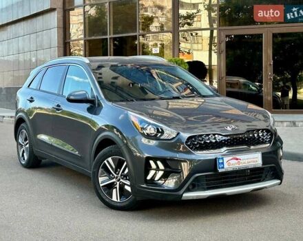 Черный Киа Niro, объемом двигателя 1.58 л и пробегом 67 тыс. км за 23800 $, фото 3 на Automoto.ua