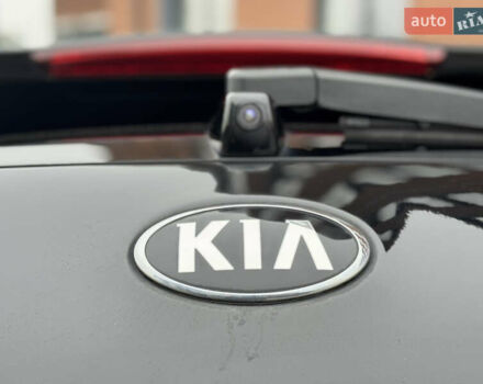 Черный Киа Niro, объемом двигателя 0 л и пробегом 132 тыс. км за 18699 $, фото 26 на Automoto.ua
