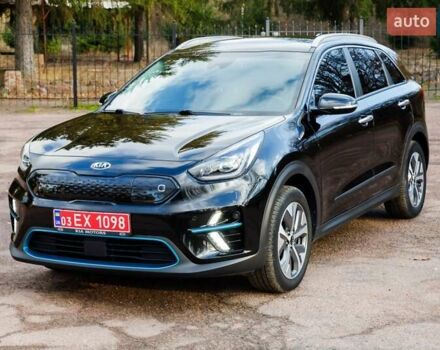 Черный Киа Niro, объемом двигателя 0 л и пробегом 110 тыс. км за 17450 $, фото 6 на Automoto.ua