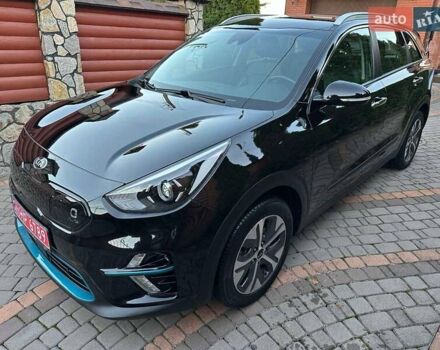 Чорний Кіа Niro, об'ємом двигуна 0 л та пробігом 126 тис. км за 19500 $, фото 14 на Automoto.ua