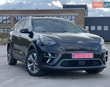 Черный Киа Niro, объемом двигателя 0 л и пробегом 140 тыс. км за 18199 $, фото 2 на Automoto.ua