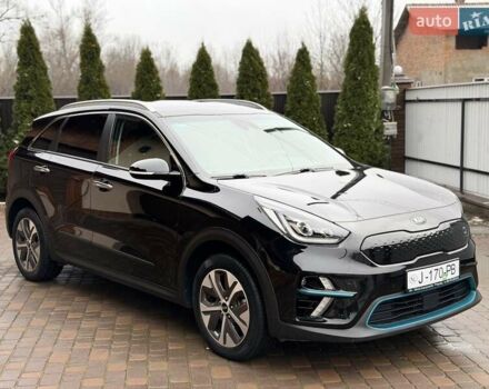 Чорний Кіа Niro, об'ємом двигуна 0 л та пробігом 89 тис. км за 20799 $, фото 7 на Automoto.ua