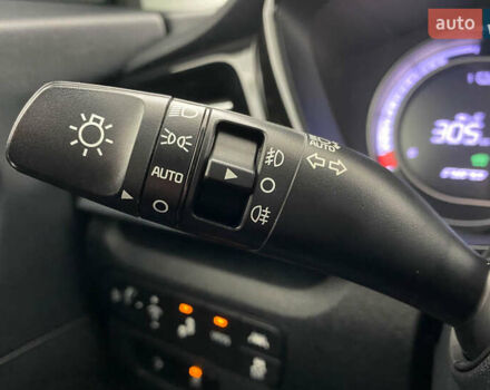 Чорний Кіа Niro, об'ємом двигуна 0 л та пробігом 70 тис. км за 22350 $, фото 20 на Automoto.ua