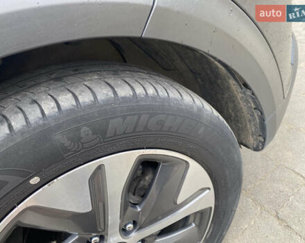 Чорний Кіа Niro, об'ємом двигуна 0 л та пробігом 139 тис. км за 16600 $, фото 7 на Automoto.ua