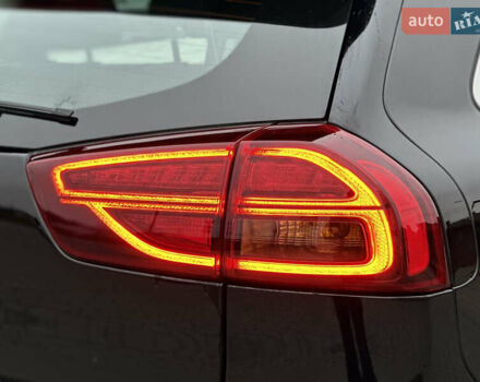 Чорний Кіа Niro, об'ємом двигуна 0 л та пробігом 130 тис. км за 18300 $, фото 30 на Automoto.ua